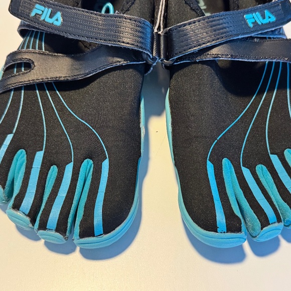 FILA Skeletoes Black + Blue, Women’s 9, Water shoes  5PK001EX-003 - Picture 5 of 14